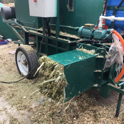 新疆塔城地区牛草料储备打包机价格分析与农业机械服务指南